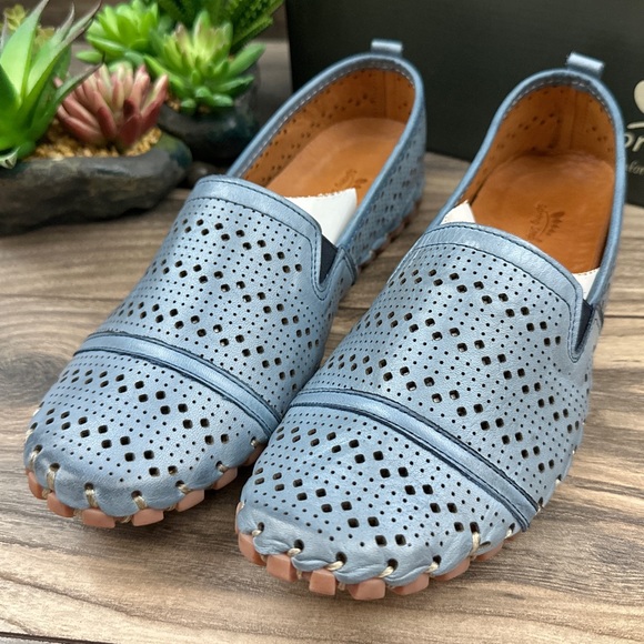 NIB Spring Step Fredia Laser Cut Leather Moc Moccasin Flats Loafer Blue - Picture 3 of 14